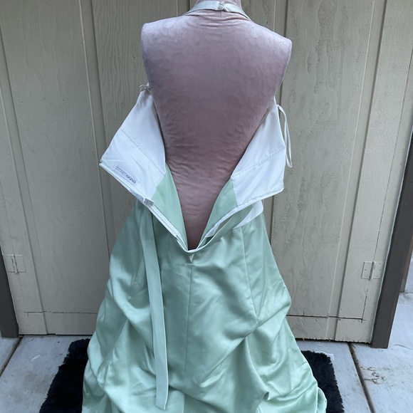 Maxi prom gown dress Couture Collection halter neck tiered bussled mint green 14 - Picture 7 of 15